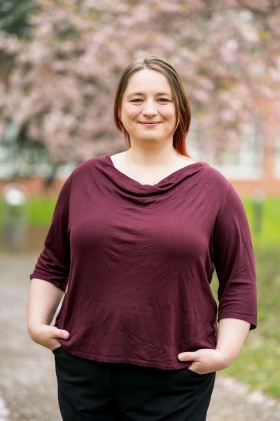 Porträtbild von Daniela Farmbauer