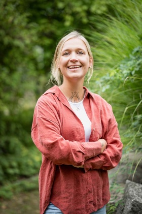 Porträtbild von Lisa Birnstiel