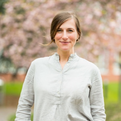 Porträtbild von Rebecca Baur-Stahl